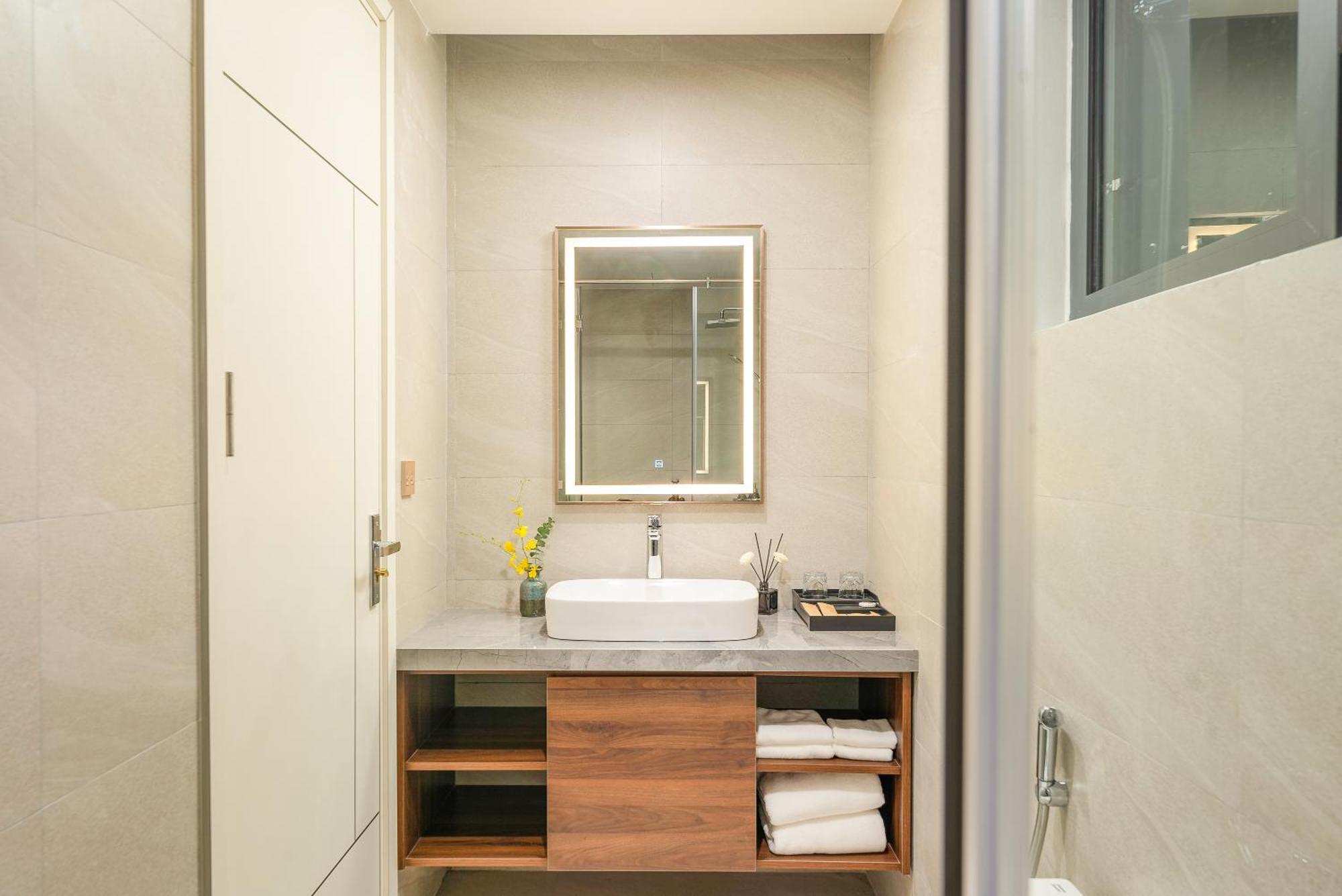 Gilson Hanoi Hotel Экстерьер фото